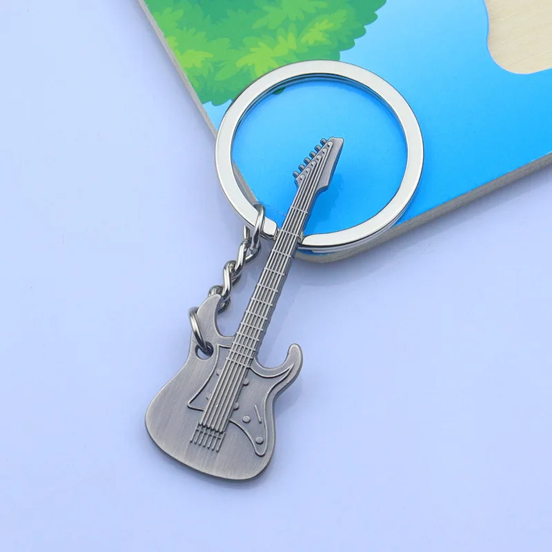 2024 factory wholesale backpack pendant new design antique color electric guitar custom logo metal zinc alloy key chain pendant