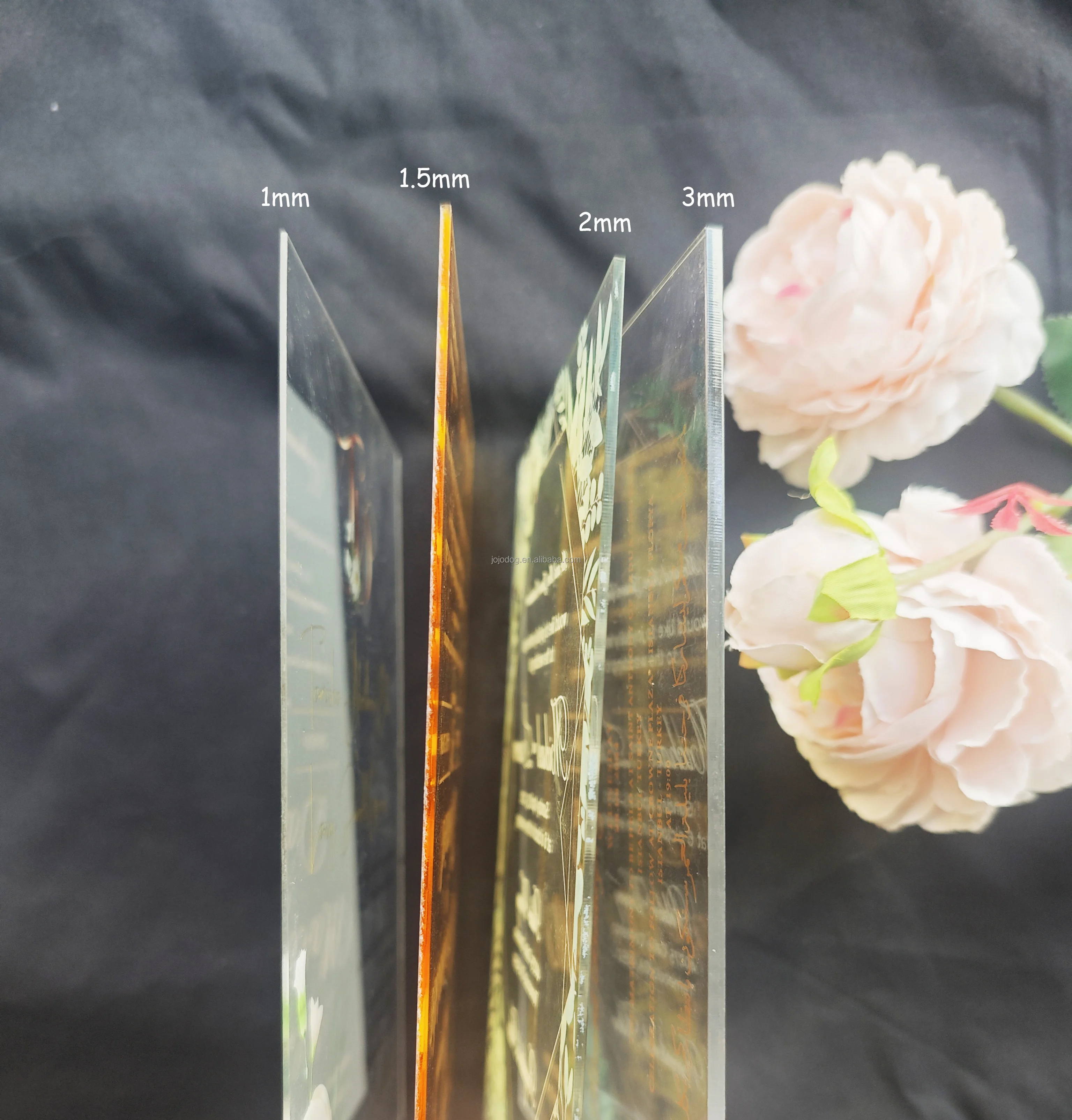 Magenta Color Flowers Printing Luxury Acrylic Wedding Invitation Card With Fuchsia Envelope