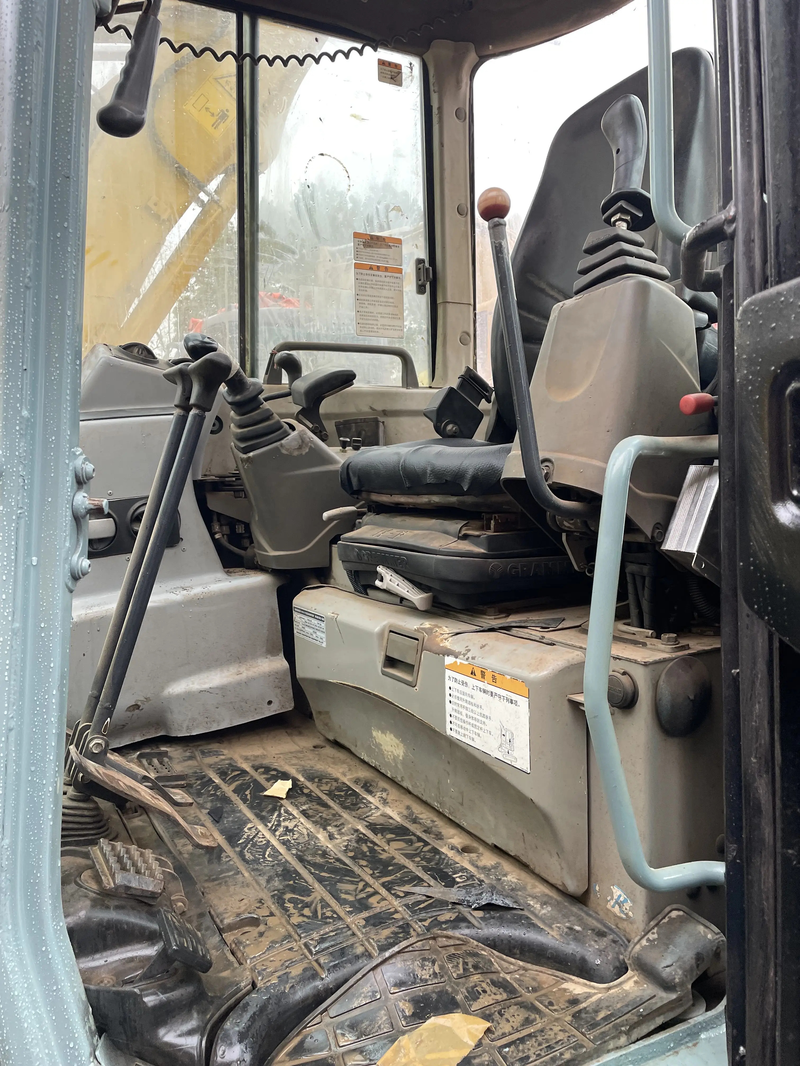 EPA Small Excavator Used Mini Excavator With Thumb For Sale in Shanghai