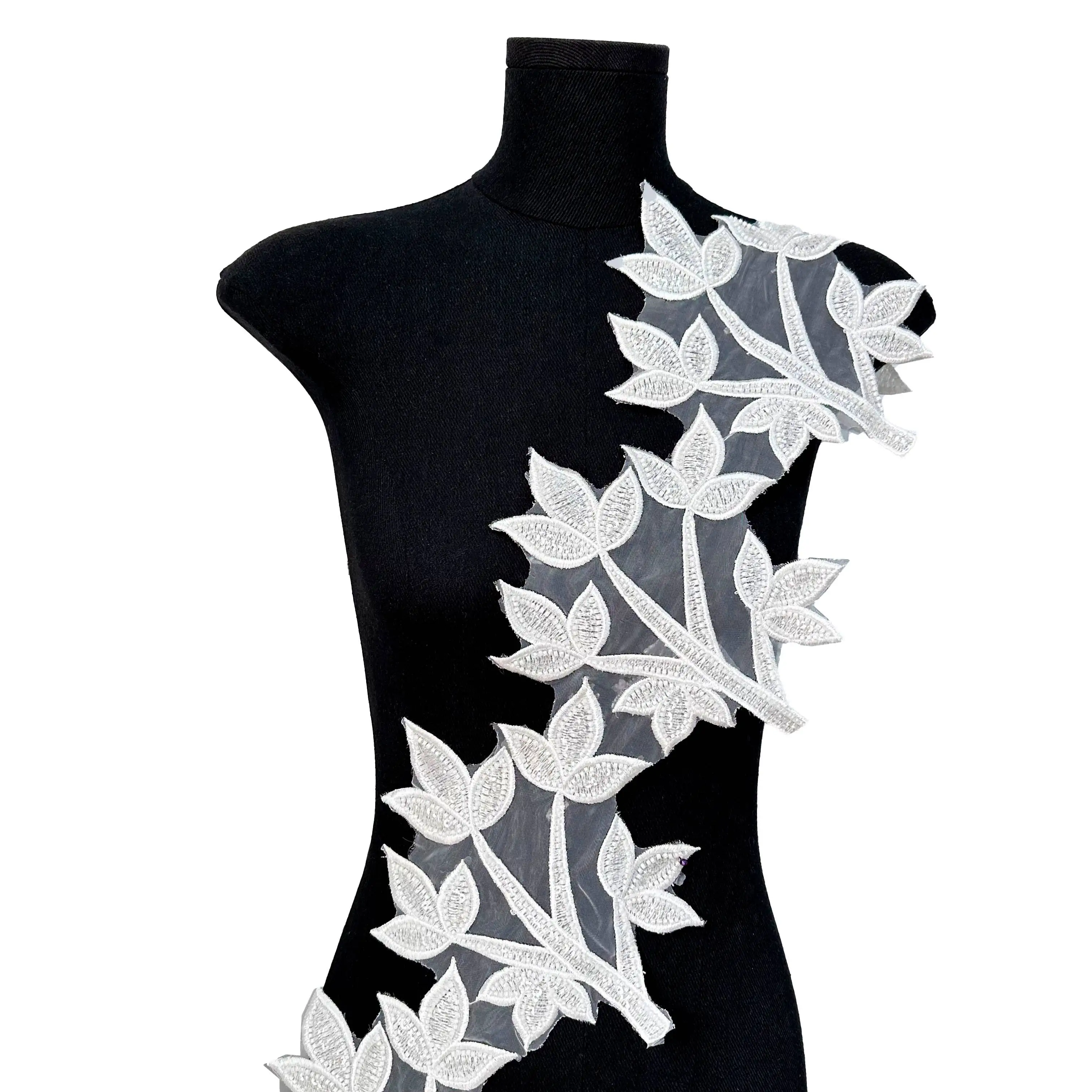 Spot handmade beaded bride luxurious embroidery DIY sheer fabric dress lace decorative lace craftsmanship