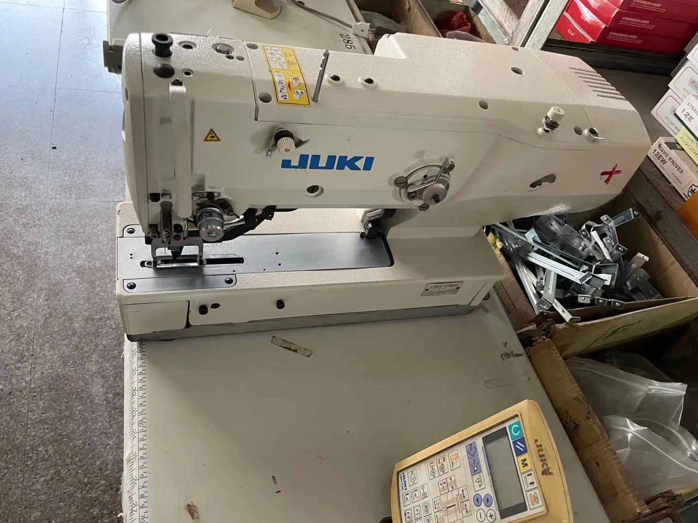 TOP selling industrial juki 1790 used button hole sewing machine good condition