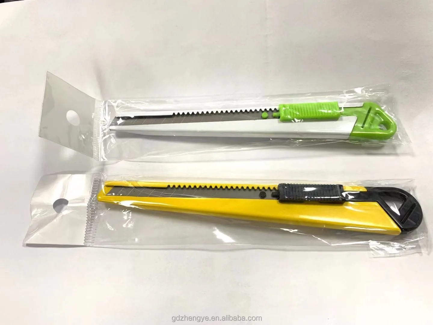 Daily Use Safety Utility Cutter Knives 9mm Cardboard Cutting Blades Knife