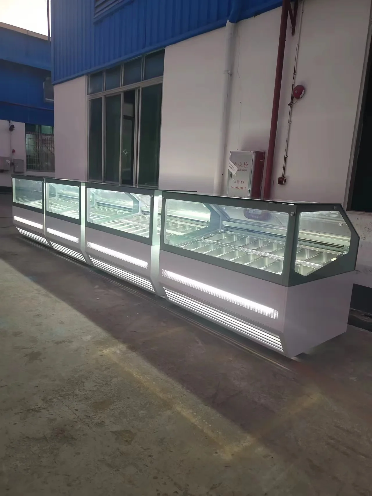 Ce Approved Italian Gelato Ice Cream Showcase Display Freezer / Ice Cream Dipping Cabinet for ice cream shop