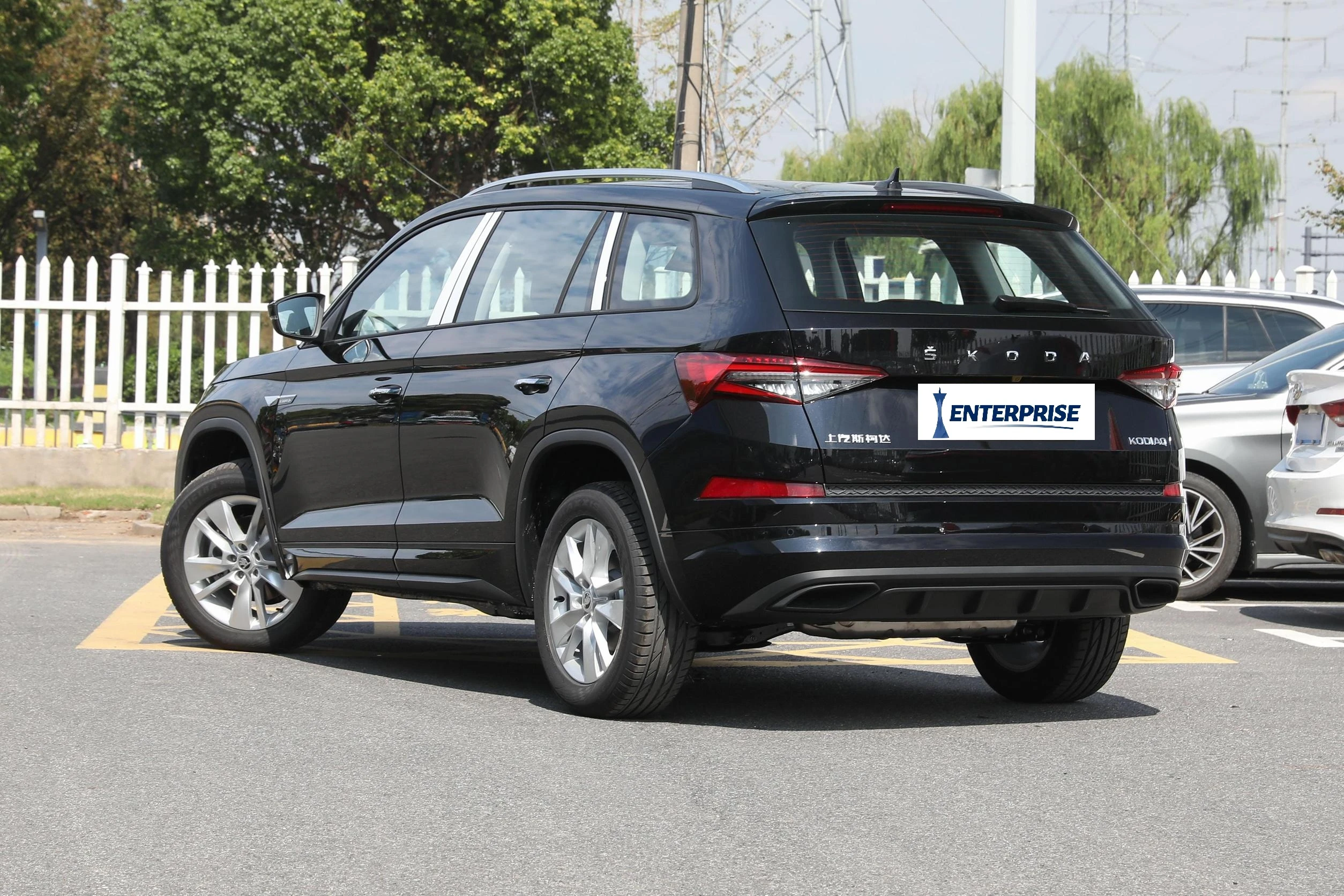 Низкая цена Kodiaq 2025 TSI380 7 мест 4WD 4X4 средний внедорожник автомобиль Skoda автоматические новые автомобили в Китае