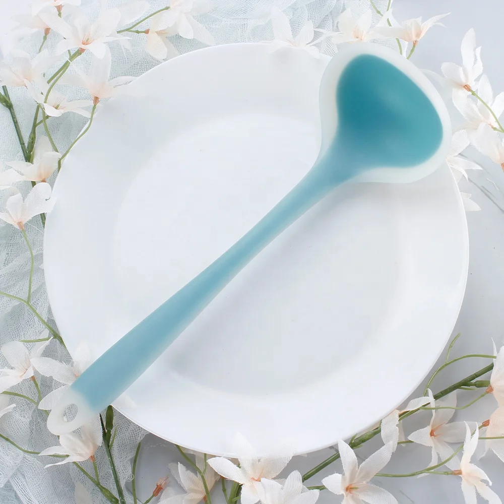 Translucent Kitchen Silicone Soup Ladle Kitchen Utensil Silicone Ladle with Nylon Core