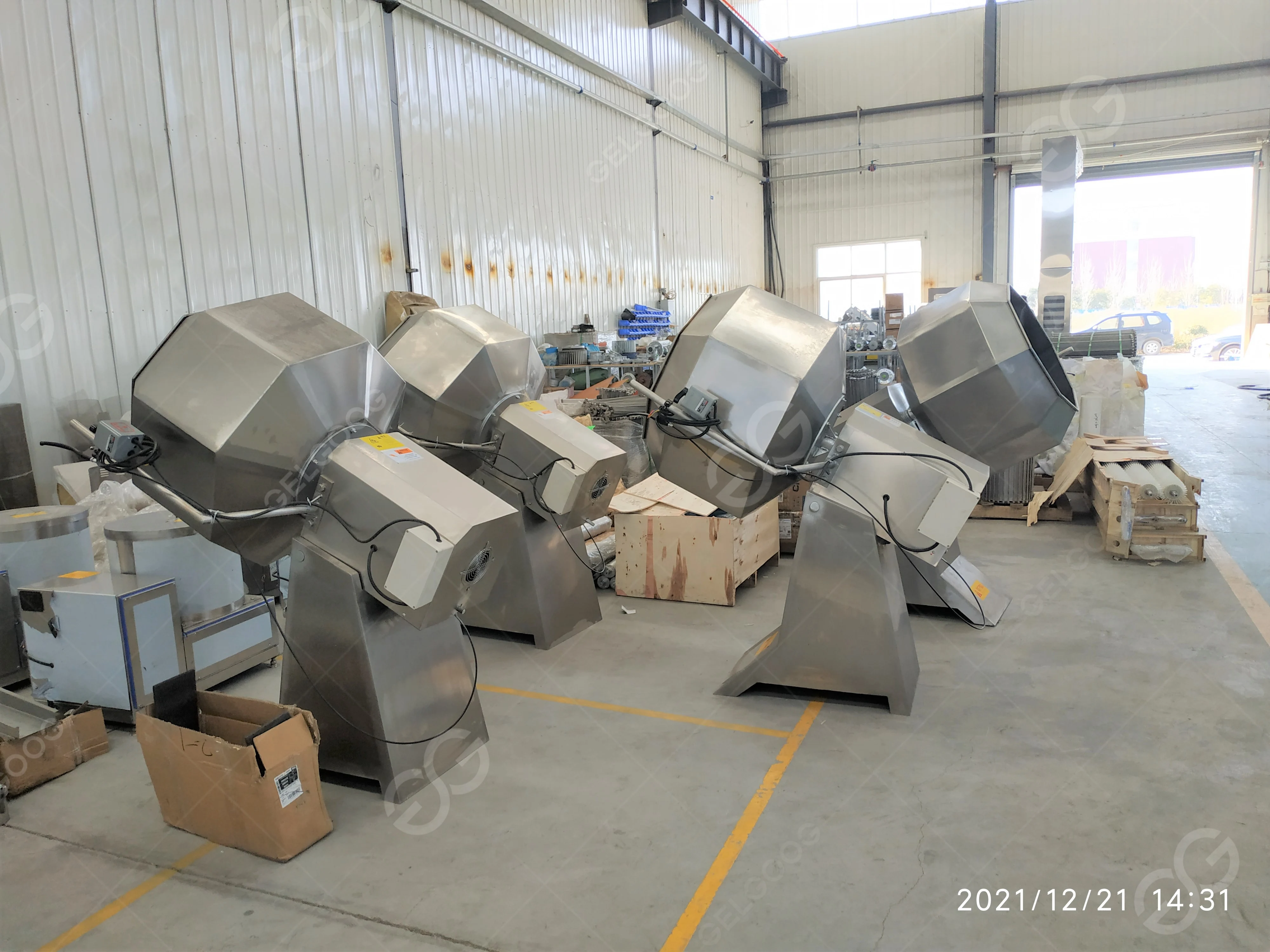 Hot Sale Factory Directly Supply Puff Fried Chips Cashew Nut Coating Flavoring Mixer Seasoning Machine of Snack Food Processing