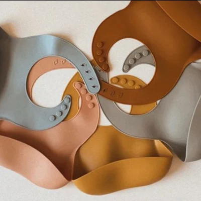 BPA FREE Silicone Waterproof Baby Soft Bibs Toddler Kids Adjustable Easy Clean Feeding Apron Saliva Bibs