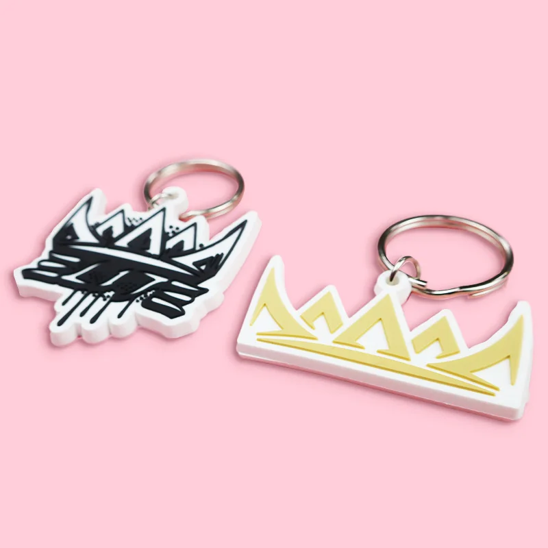Wholesale 2d3d sport pvc keyrings rubber key chains football soccer club accessories custom logo keychain