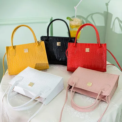 G018 fashion new ins popular retro crossbody handbags for women famous brands  for women famous brands with texture