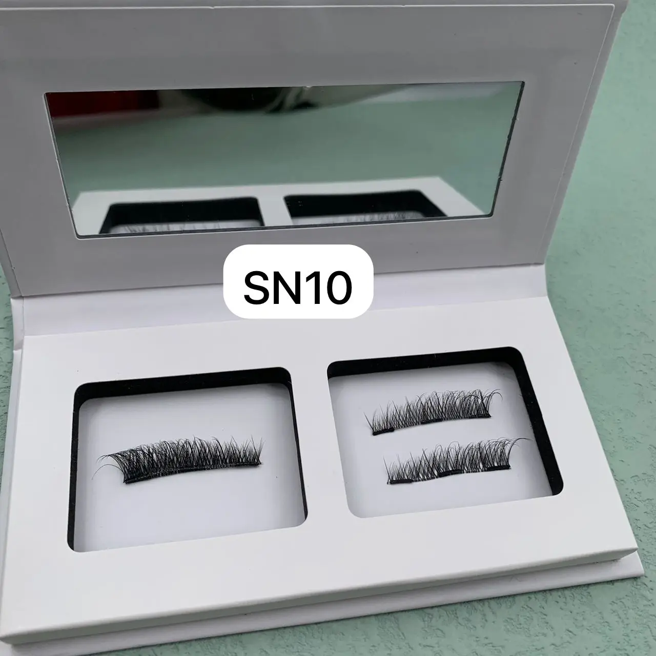 Wholesale No Glue Invisible Band Quantum Magnet Eyelashes 5D Double Magnetic Cluster Lashes With Lash Applicator Kit