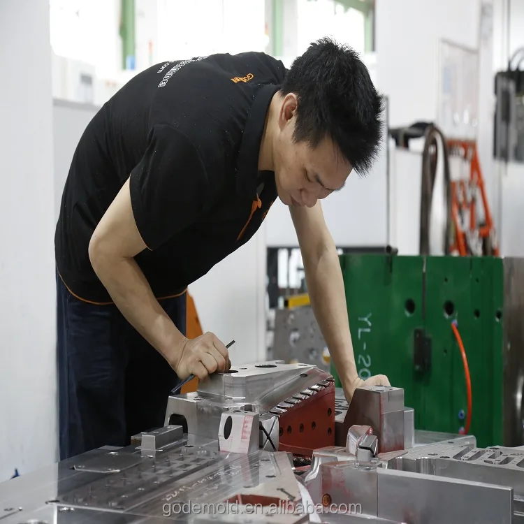 customized design moulding 1 cav plastic injection mold household appliance mould with injection moulding oil heater