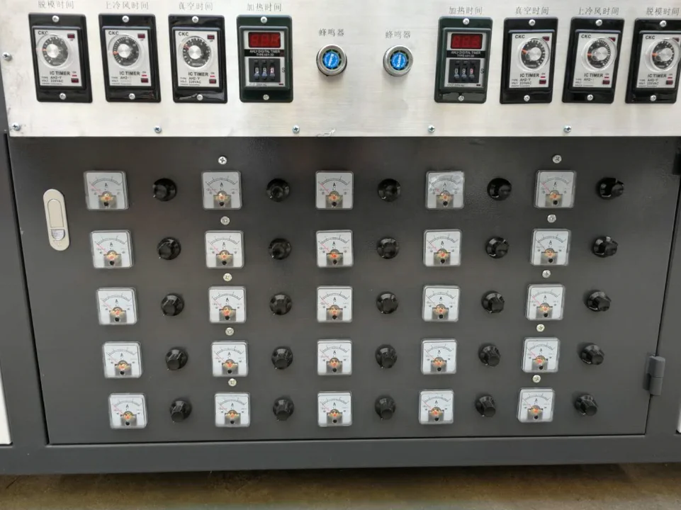 Blister vacuum forming machine or egg trays and meat trays