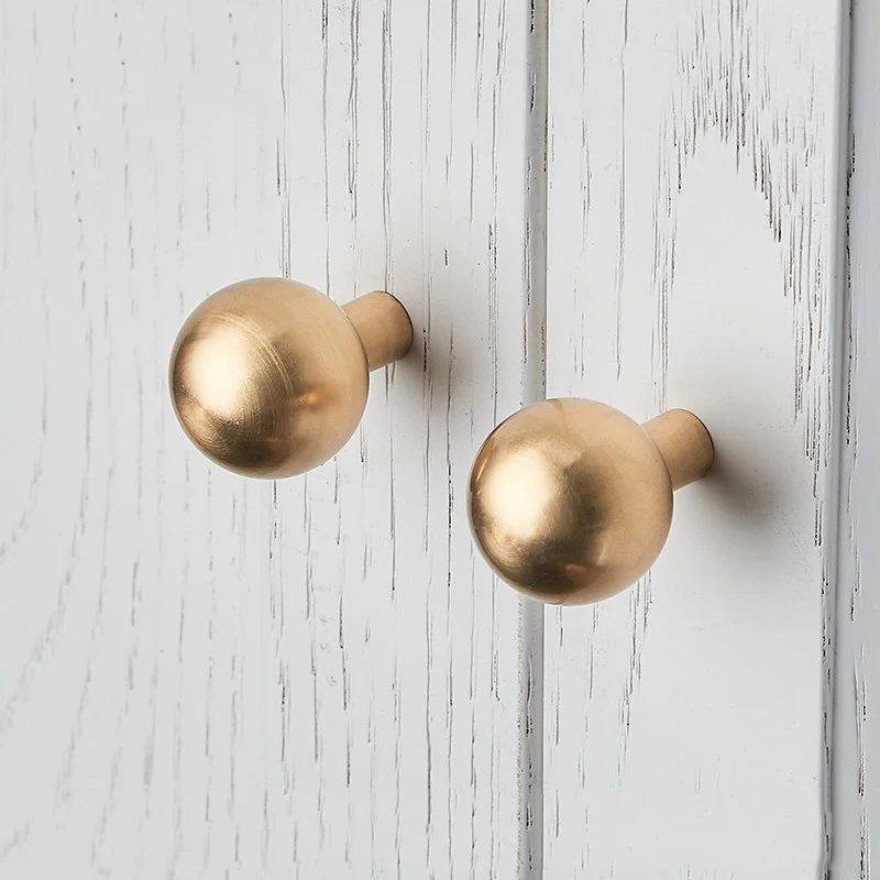 Solid Round Brass Cabinet Pulls Handles Kitchen Cupboard Wardrobe Drawer Cabinet Handles and bedroom Knobs C-2731