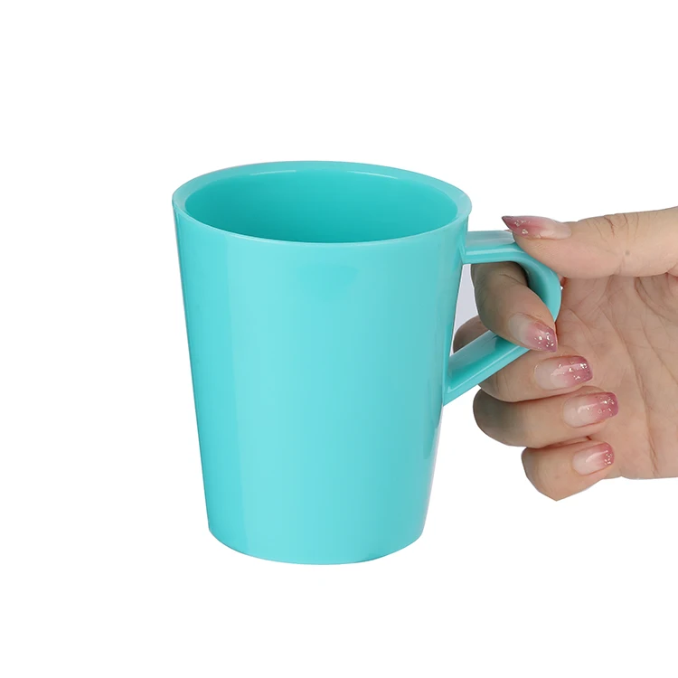 Прямая поставка от производителя, пластиковая чашка для воды с ручкой, утолщенная, устойчивая к высоким температурам детская чашка для воды