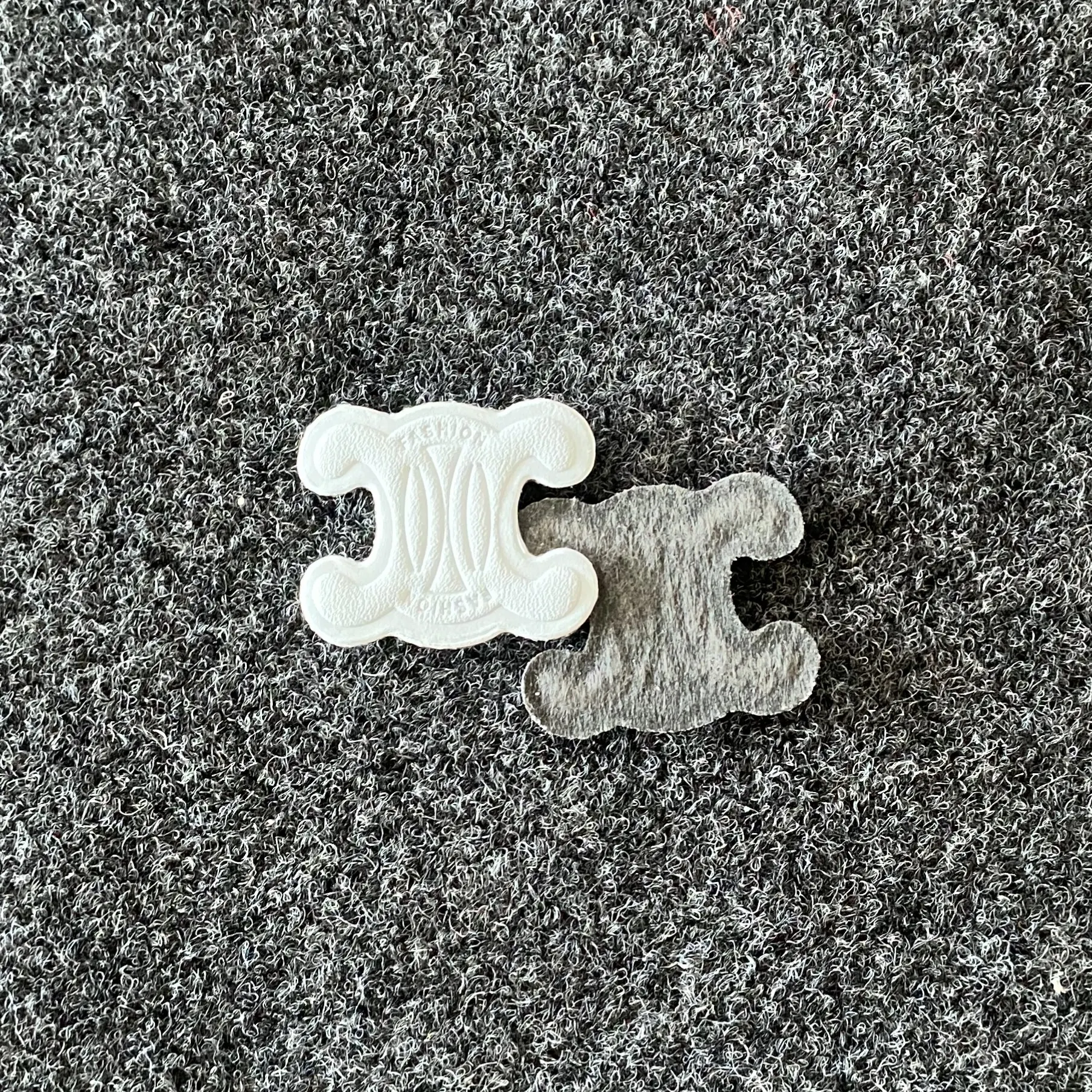 High Quality Hot Stamping engraved White Custom Logo Embossed Real Leather Labels Patches for Jeans and Bags