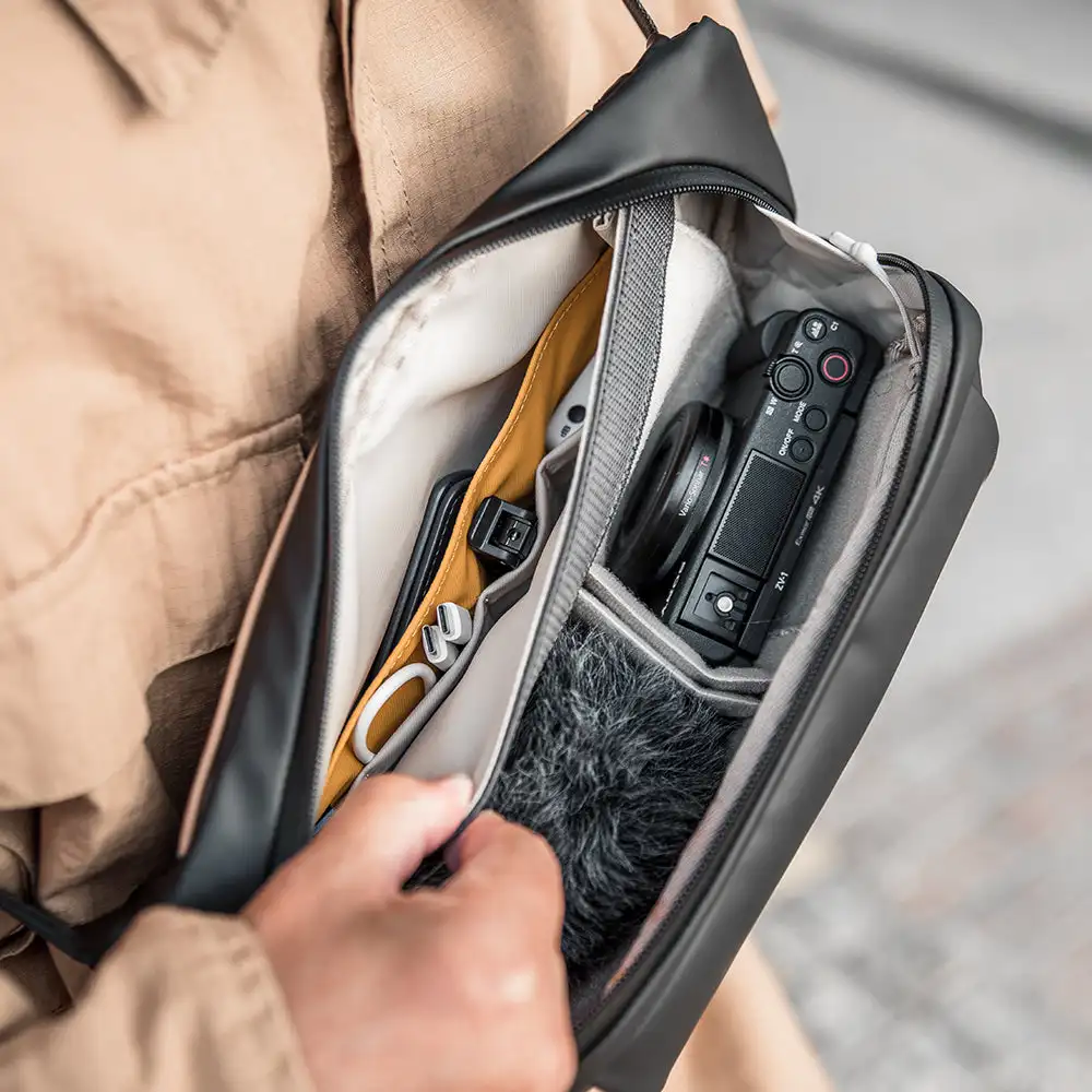 Portable Lightweight Camera Cross Body Bag with Convenient Shoulder Strap  for Photograph Accessories Organizing Unique Design