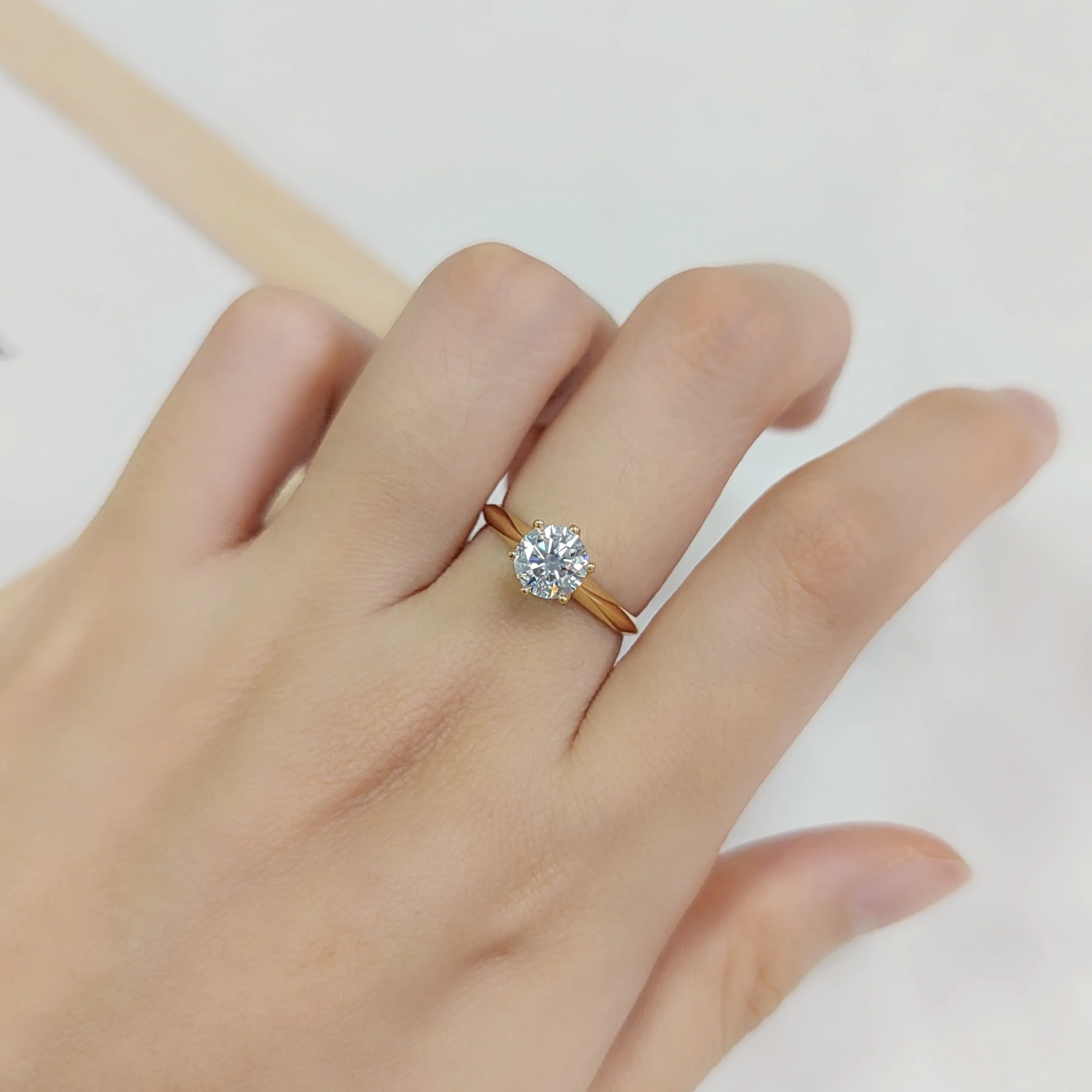Abiding Wholesale 1 Carat Moissanites Diamond Jewelry 9K 10K 14K 18k Soild Gold Engagement Wedding Ring For Bridal