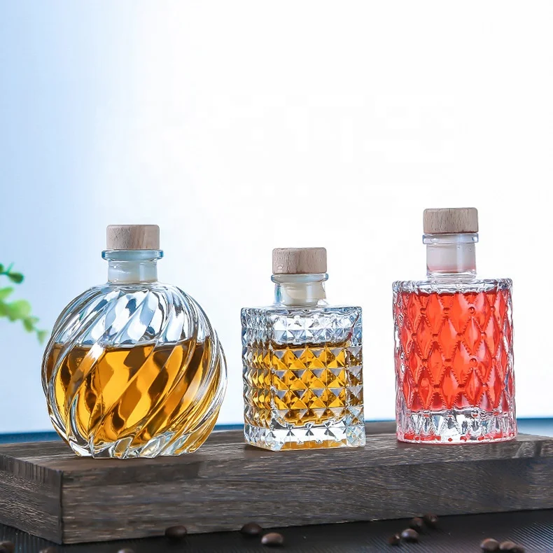 Different Shape 50ML 100ml 150ml 200ml 250ml Mini Liquor Wine Glass Bottle For Sale