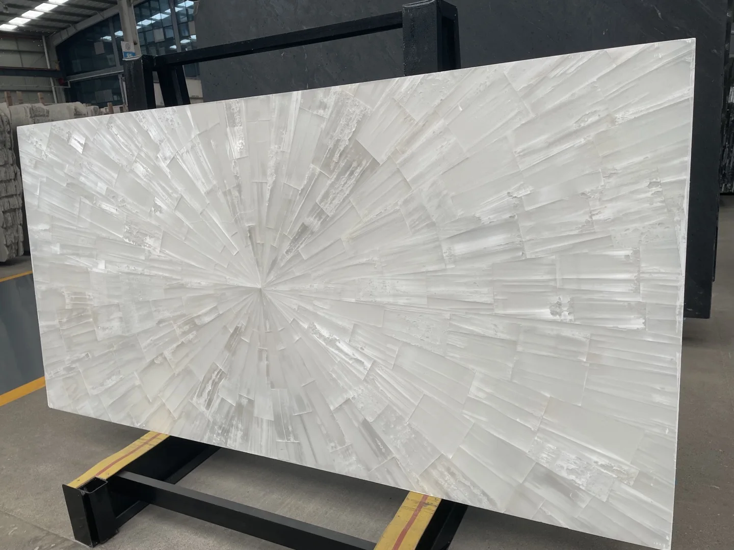 Customize Natural Gem Stone White Luxury Stone Slab  Wall Decoration Translucent Slab