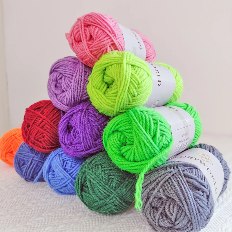 Wholesale Cheap Polyester Hand-knitted Yarn Knitting Carpet Toys with Multiple Color Options Yarn Ball 50g