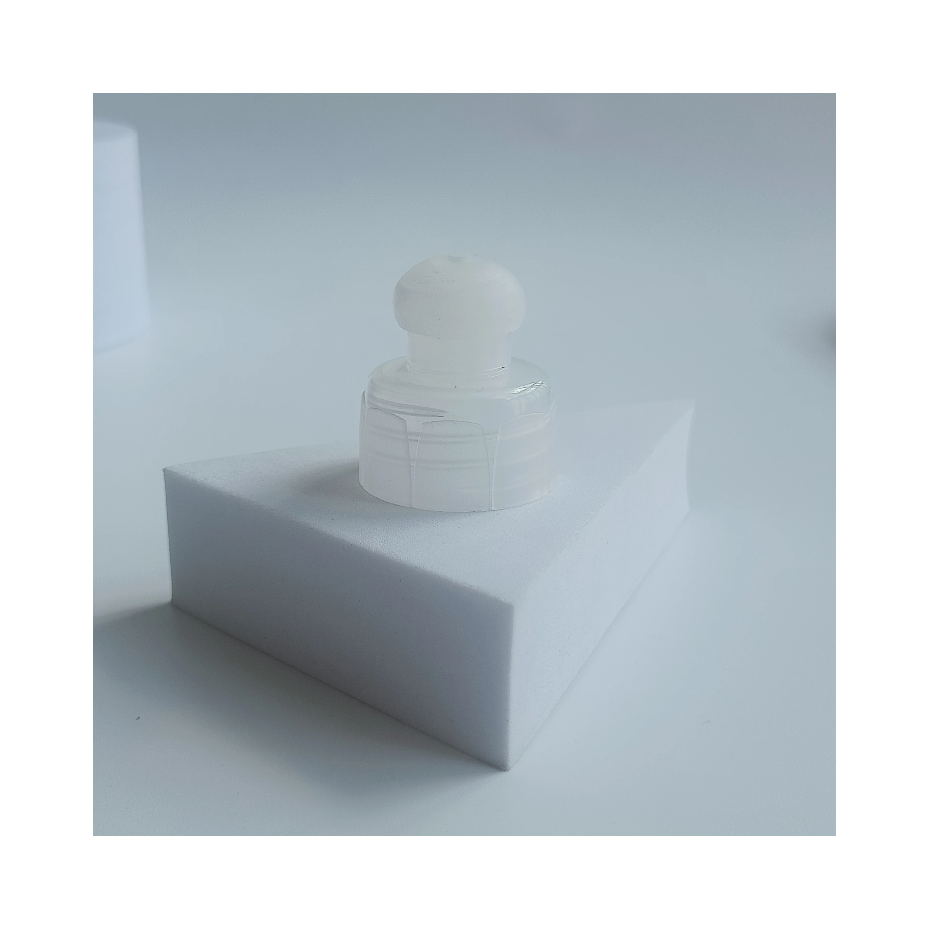 28/410 Colorful Sport Lid Cap Sport Cover Push Pull Cap PP Plastic For Plastic Bottle Screw Cap Sealing Type