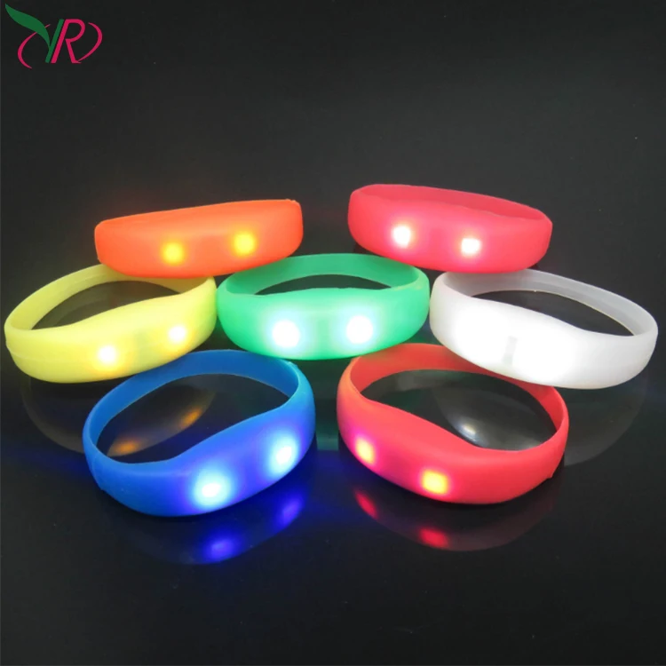 2020 New Year Party Music Smart Bracelets Sound Activated Flashing Concert Led Light Bracelet Light Up Bracelet Led Wrist Bands