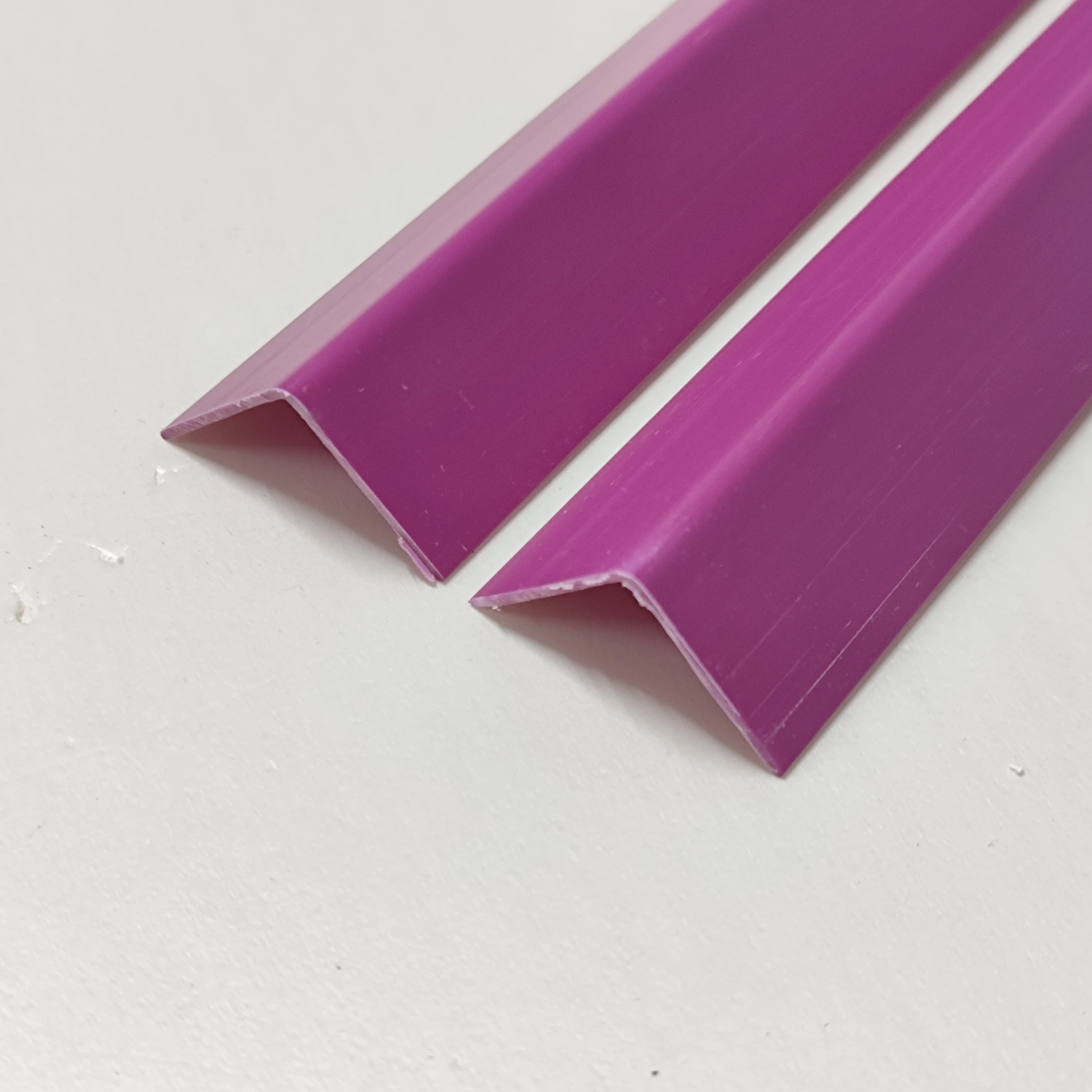 Pvc Ceramic Wall Corner Edge 10 Mm L Shaped Edge trim Strip 90 degree hot resistance tile trim plastic