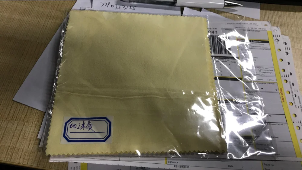 Cleaning Glasses Cloth Sunglasses Plain Microfiber Black Gray White Print Edge Blue 160 Gsm with customized logo