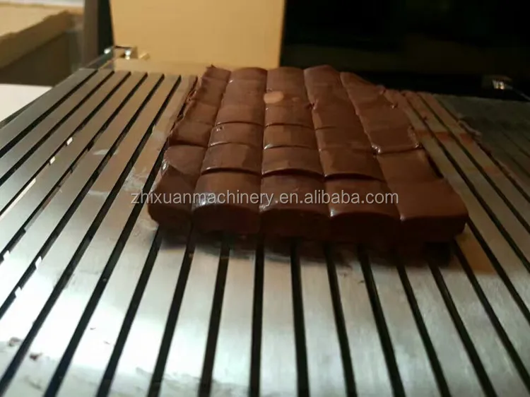 High Quality Manual Cheese Cake Block Chocolate Guitar Cutter Cotton Candy Truffle Chocolate Cutting Machine