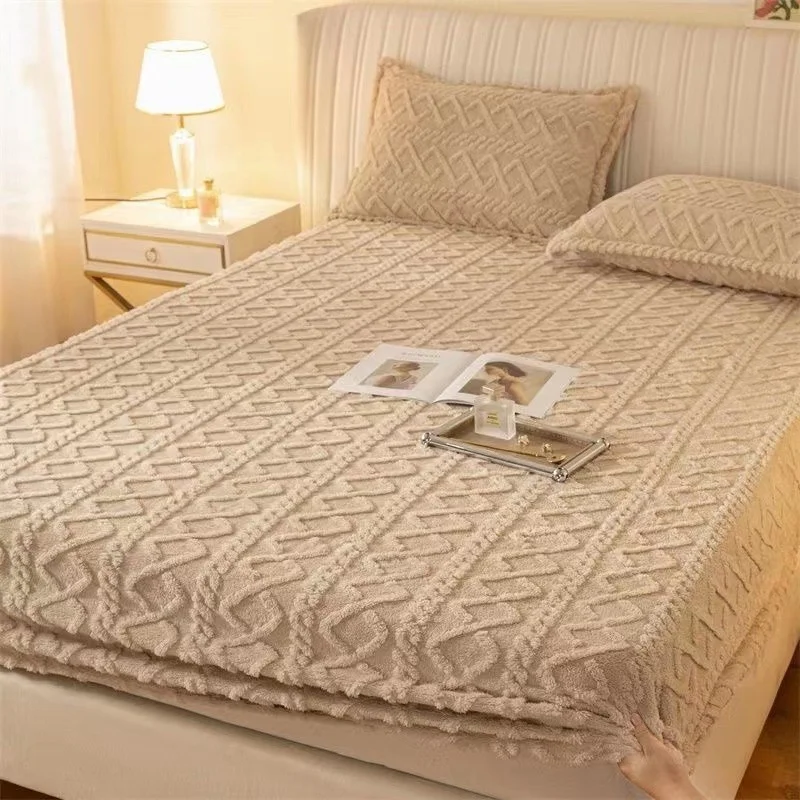 Wholesale Breathable Soft Bed Fitted Sheet Sets Plush King Size Protector Winter Mattress Cover