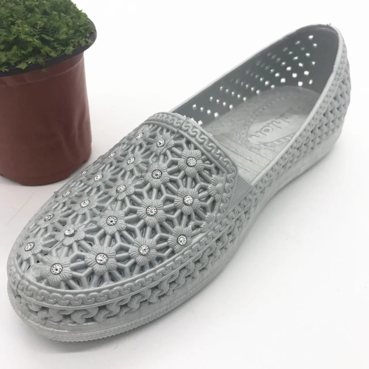 women shoes (3).jpg