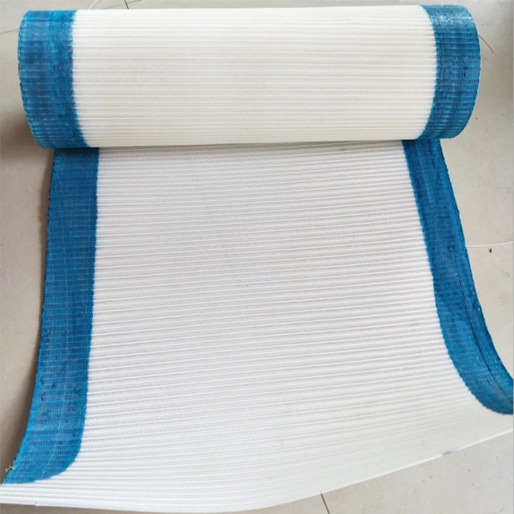 Square Holes Fabric 100% Polyester Plain Weave Mesh Belt For Paper Making Industry