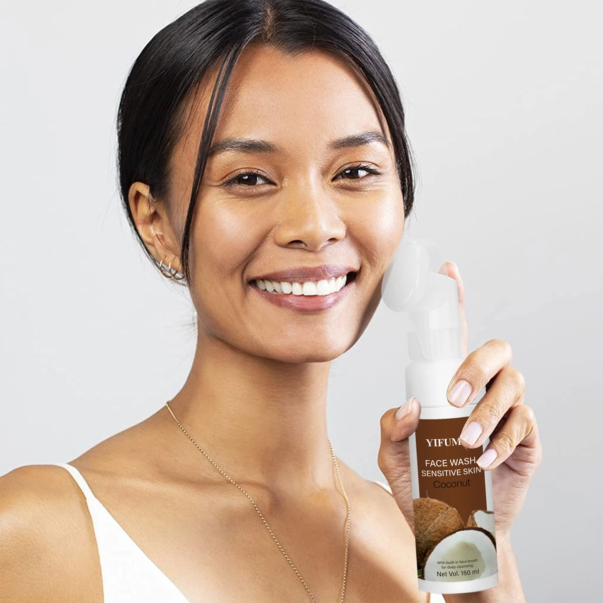 Vegan Gentle Brightening Moisturiser Oil Control Face Cleanser Foam Daily Cleansing Mousse With Coconut