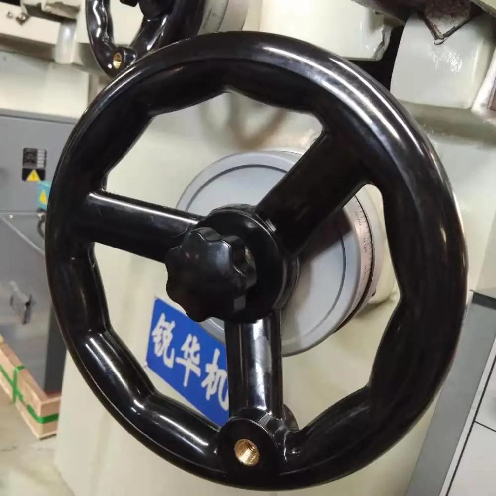 M820 manual surface grinding machine grind metal magnetic spindle using P4 precision rolling bearing