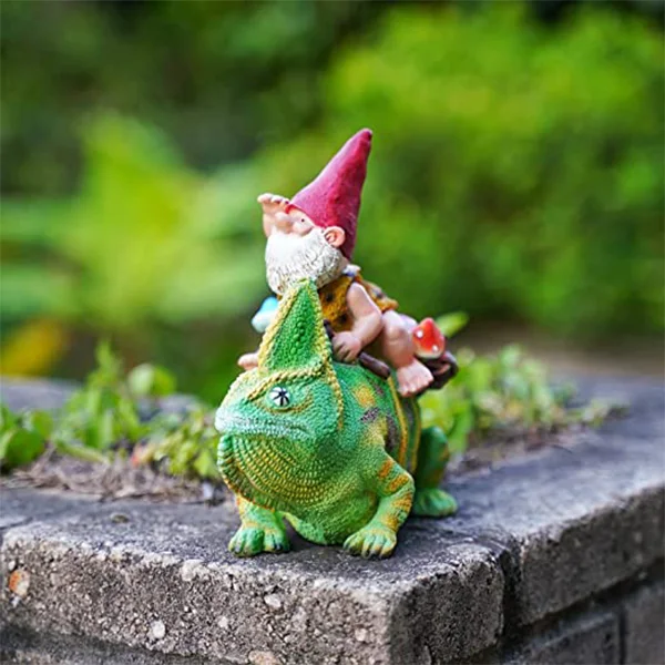 Custom Wholesale Garden Gnome Statue Funny Gnome Riding Lizard Garden Art Outdoor Mushroom Gnome Figurines Decor for Yard