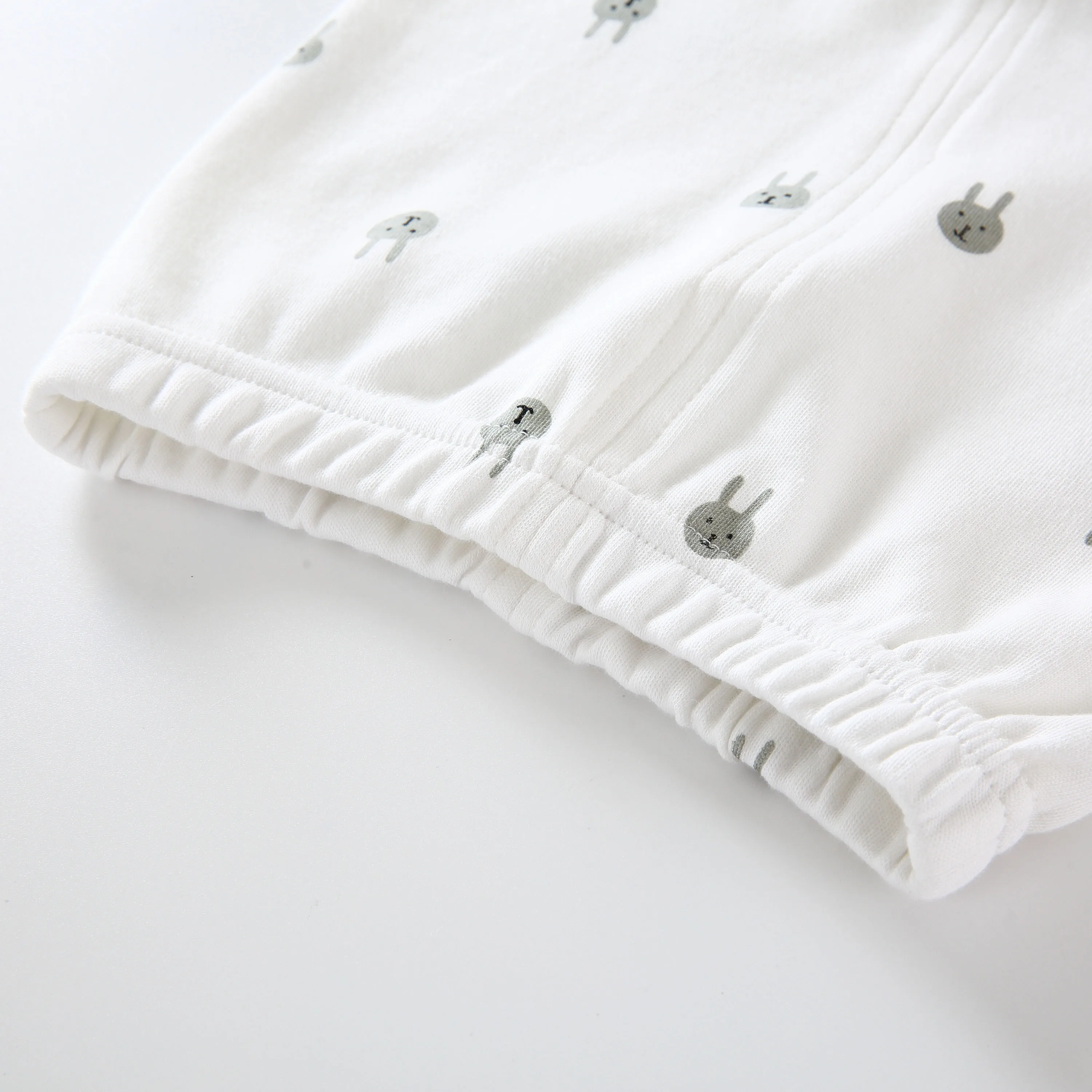 New arrival basic design 2 piece set  baby pajama infant sleepwear for unisex  pajamas baby with rabbit cat pattern for  autumn