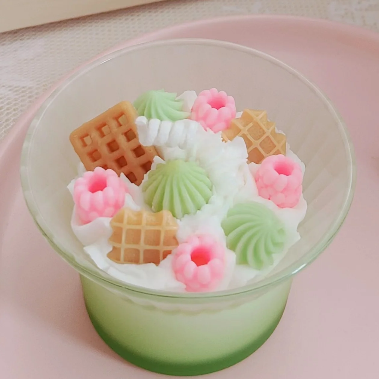 Hot Selling Christmas Style Scented Candles Smokeless and Exquisite with Fruit Shape Coffee Cup Candle