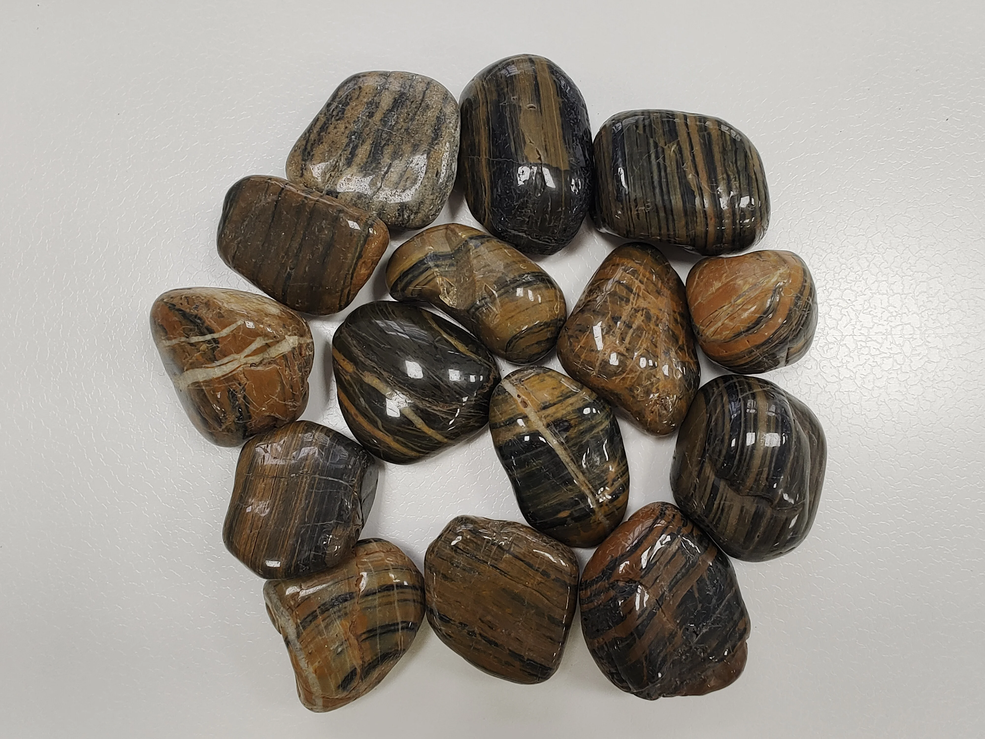 High polished tiger skin yellow pebbles,striped pebbles for paving roads and create scenery