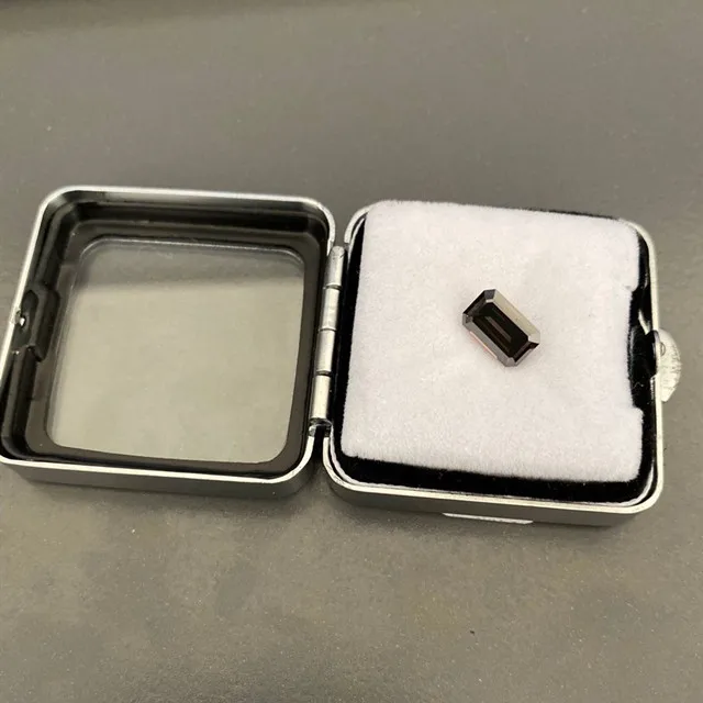 Горячая продажа большой грубый коричневый cvd алмаз 1.9ct в наличии