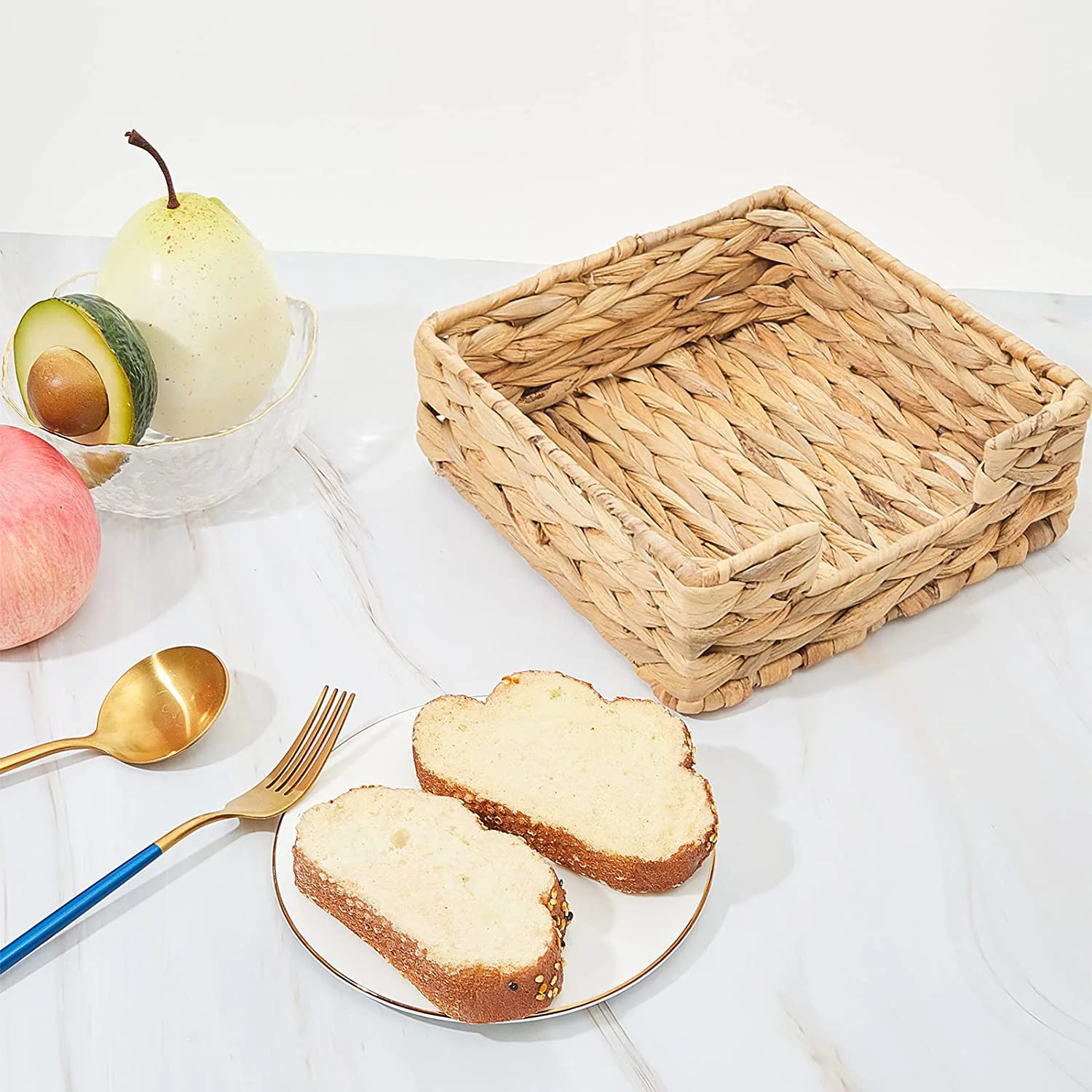 Square straw tissue box, water hyacinth grass woven storage basket, storage box, desktop storage basket