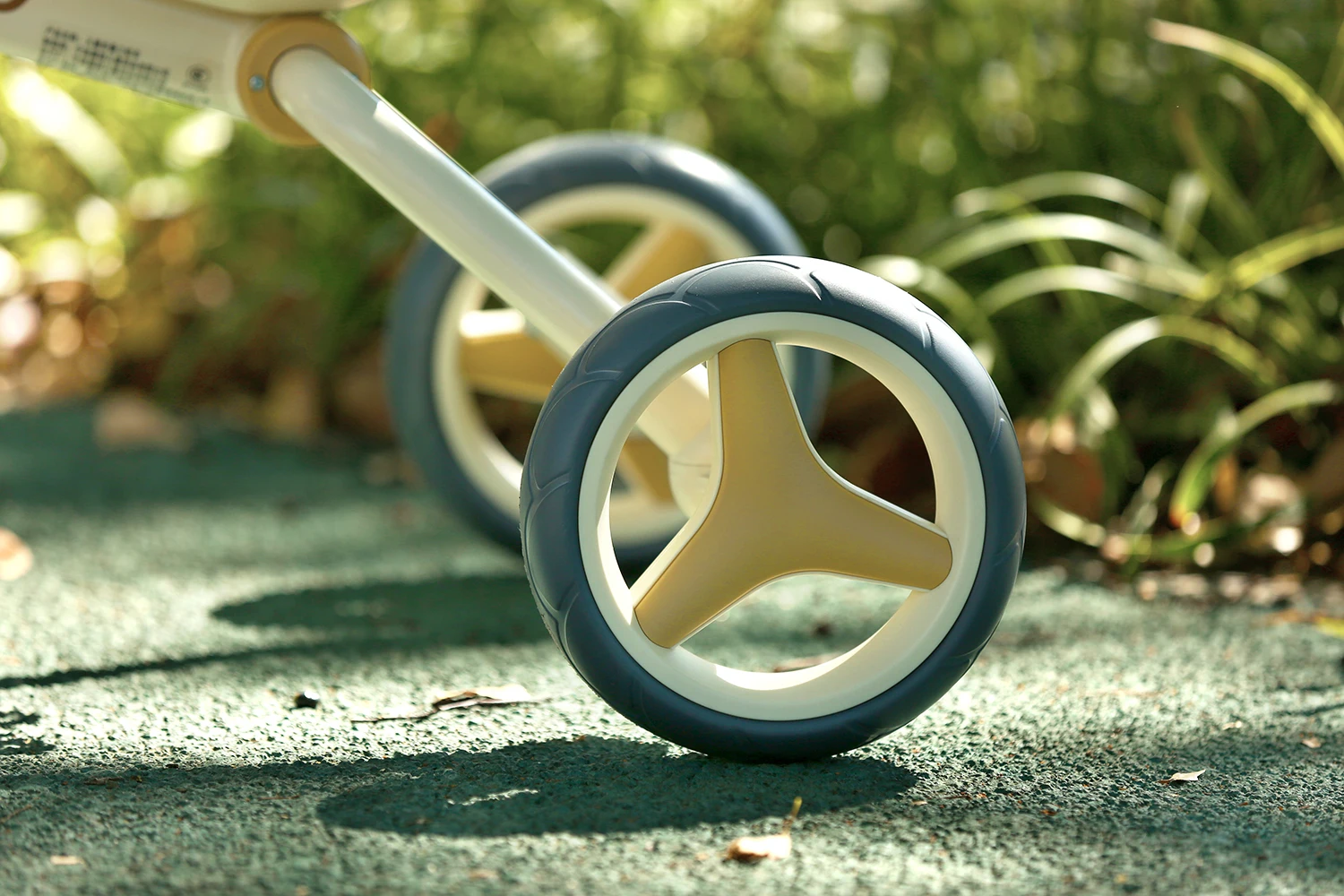 3 Wheel Ride on Car Kids Balance Bike Toy Children Bike Foldable for 2-6 Years Old Kids Tricycle Baby Walkers