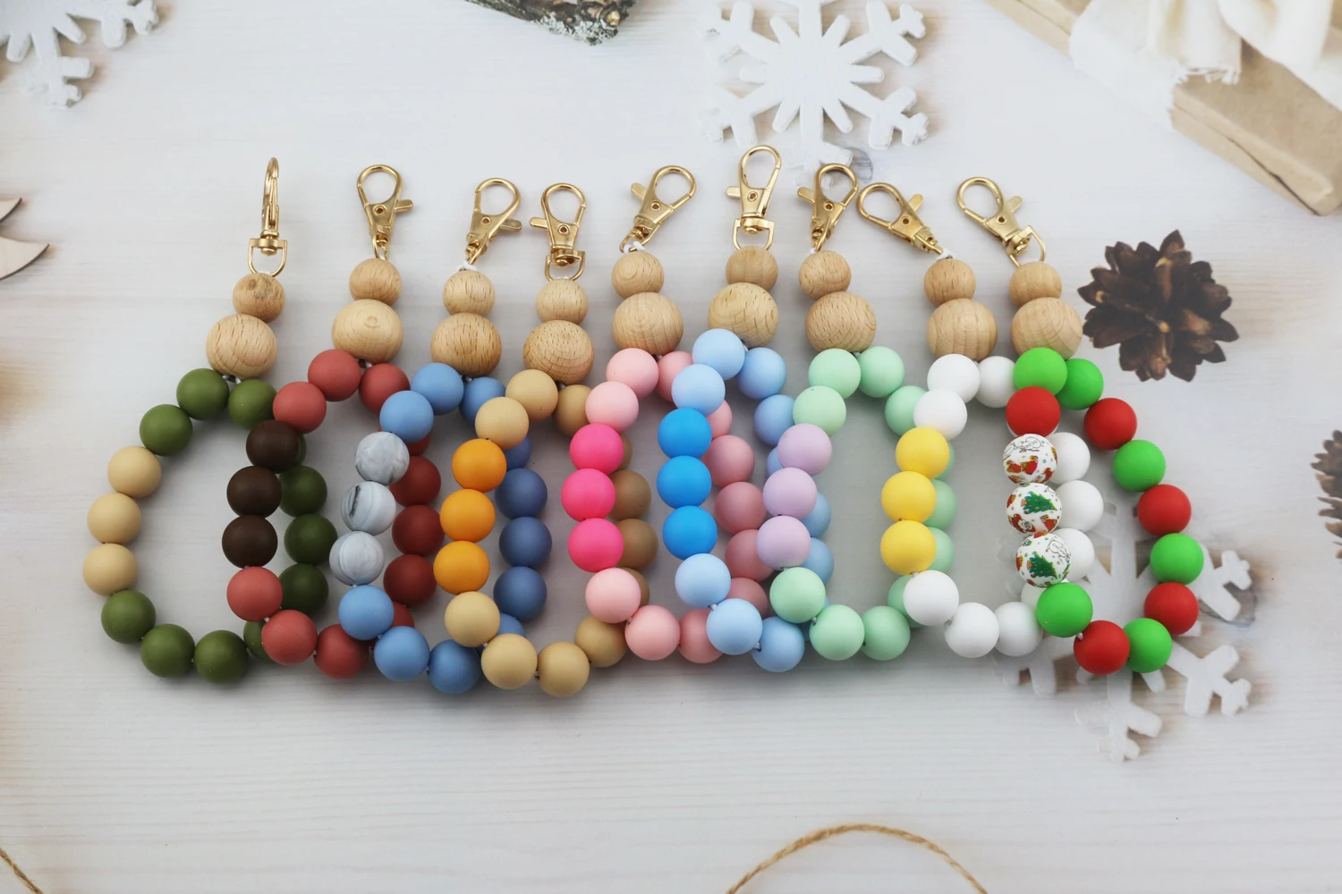 2021 New Christmas Personalized Gift Car Key Ring Wooden And Silicone Bracelet Bangle Key Chain Leopard Print Bead Keychain