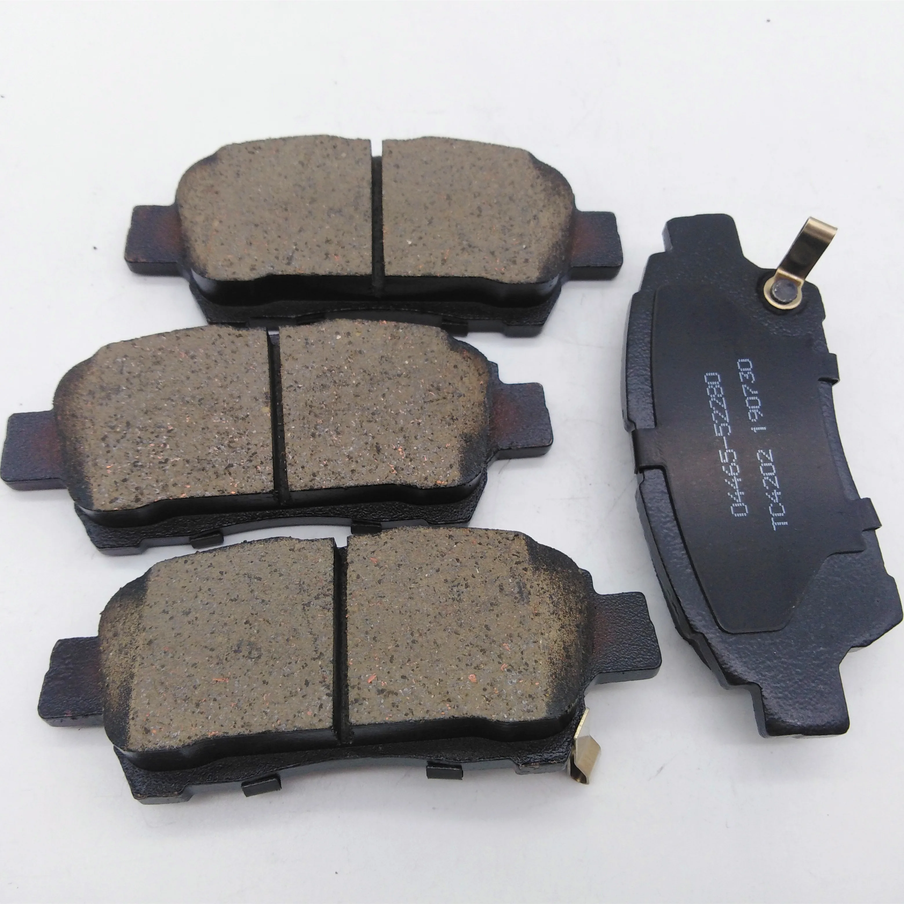 China wholesale factory price D831 04465-52280 ceramic disc brake pads front for Toyota Probox NCP58G