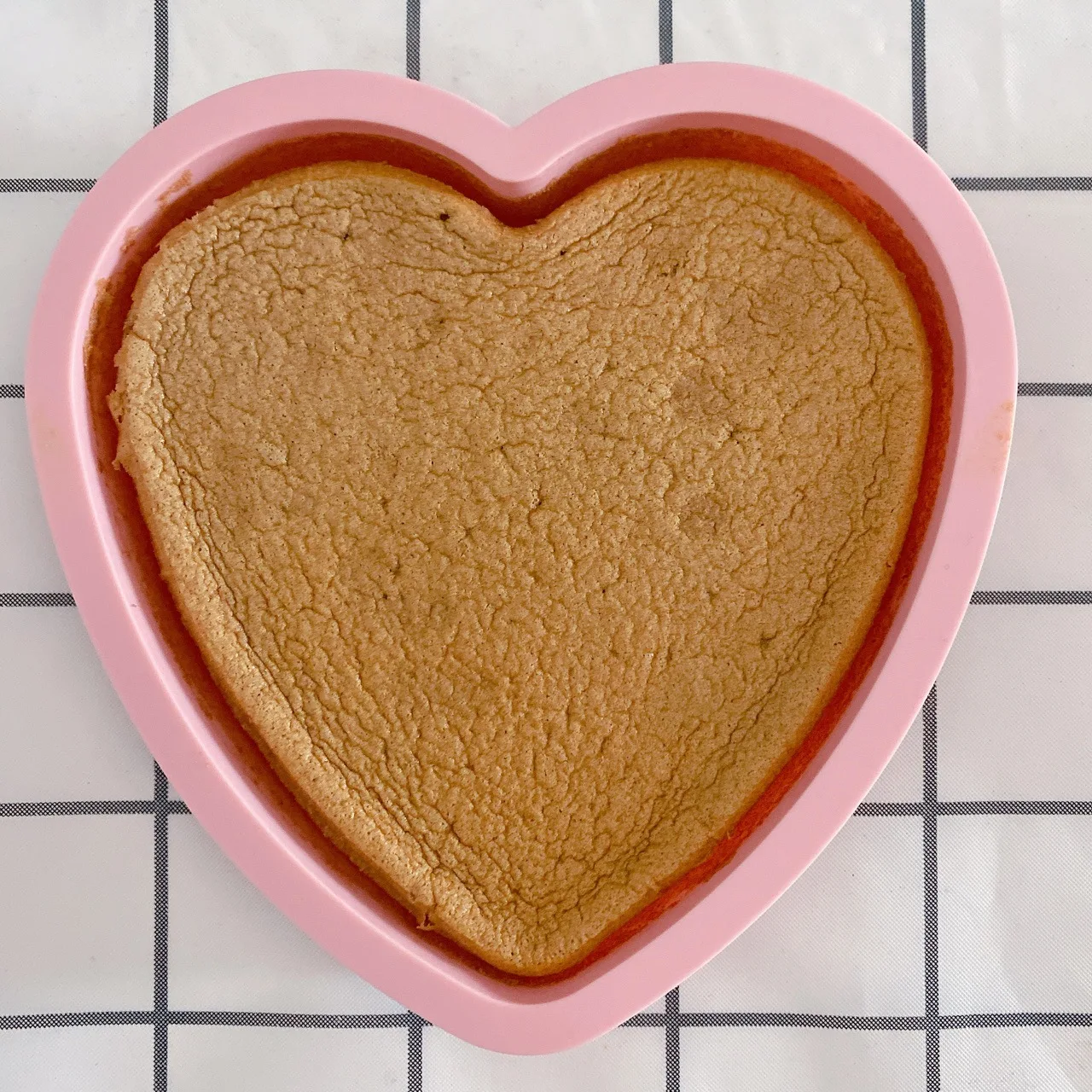 BPA FREE Heart Shape Silicone Cake Pan Baking Soap Jelly Muffin Mold Pastry Bakeware Tools