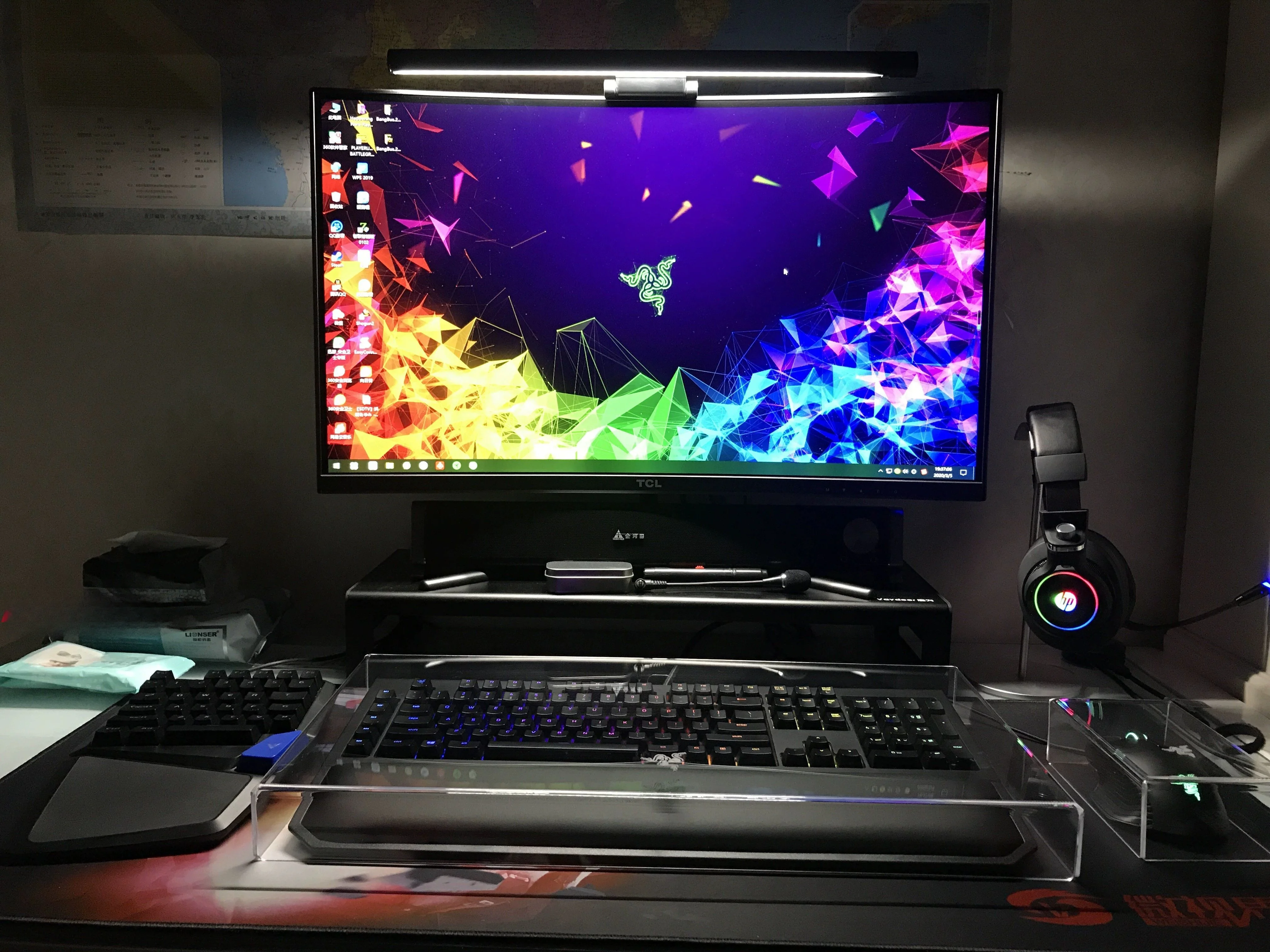 Acrylic Dust Cover for Keyboard and Mouse Display Racks Product