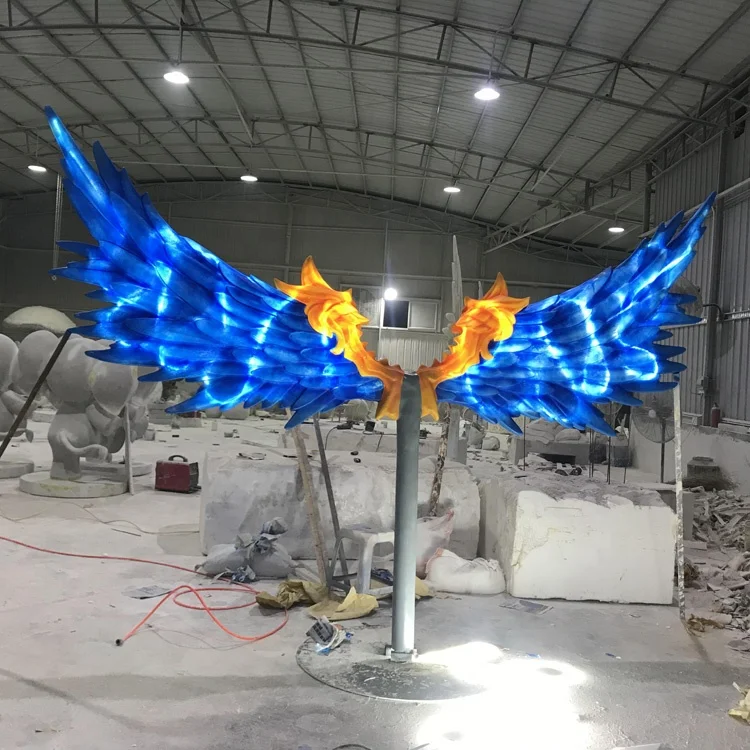 Fiberglass purple wings Dragon scale statue Outdoor square large wing model Resin fiber arts and crafts ornaments
