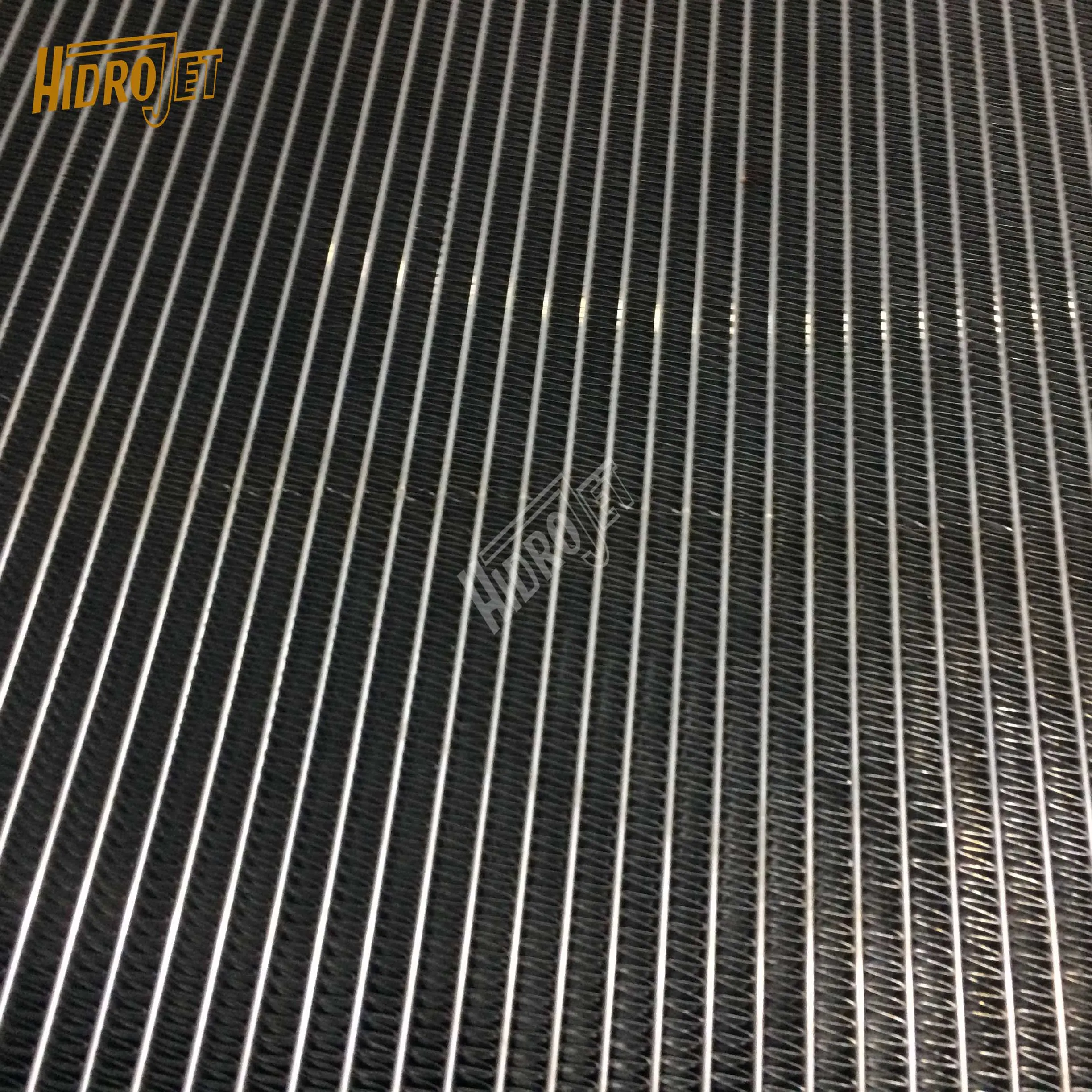 Construction machinery parts R220-9 excavator radiator water tank 11Q6-41710 water cooling radiator for sale