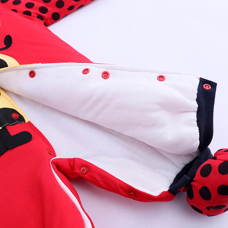 
Knitted newborn clothes heart design cute baby coat autumn and winter 