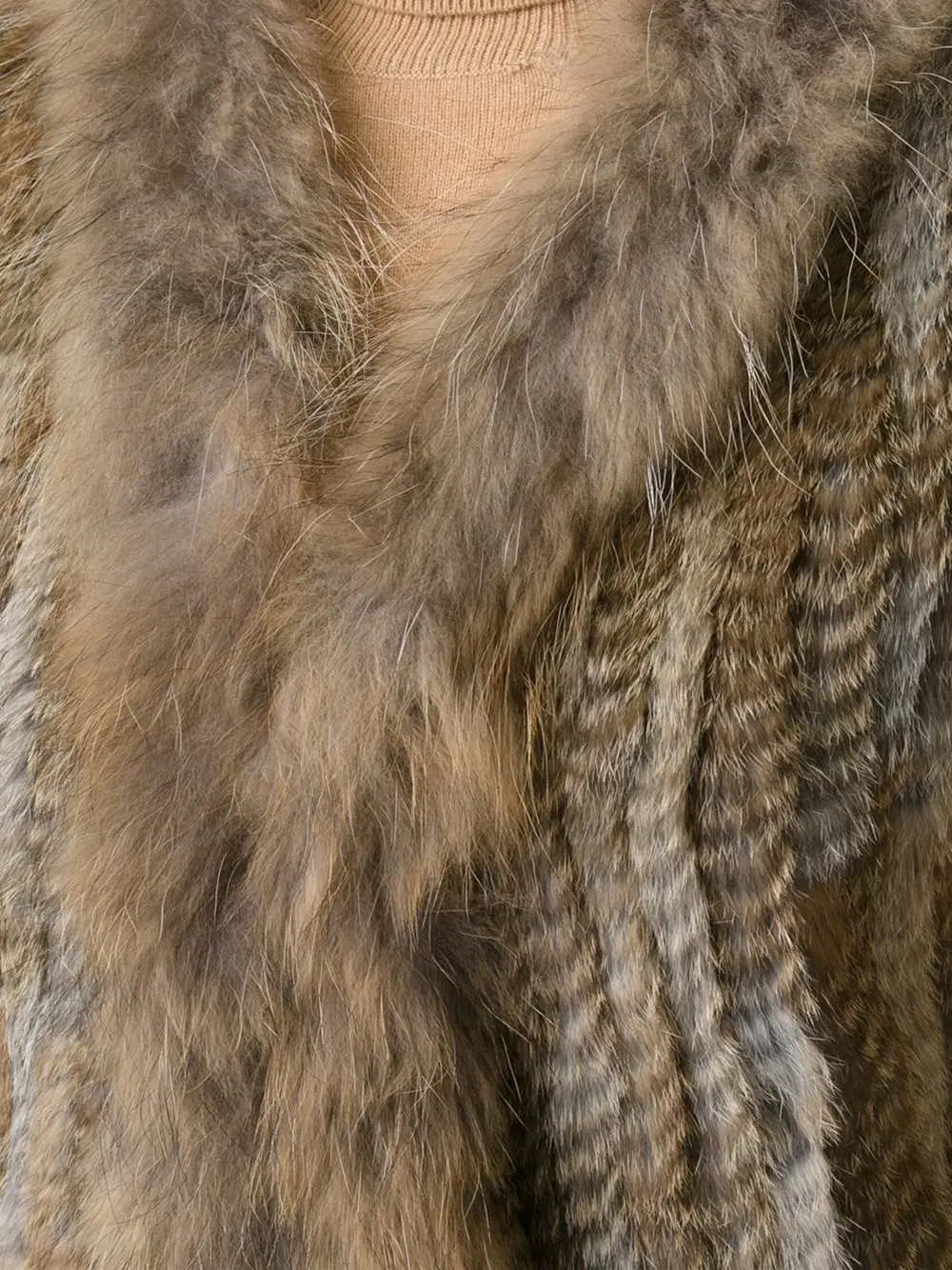 YR006A Casual Style Ladies Hand Knitted Genuine Rabbit Fur Vest with Raccoon Dog Fur Trimming