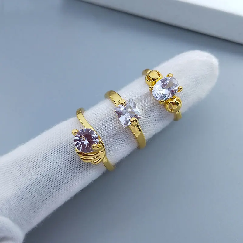 Fashion Zircon Fine Jewelry Women Claw Set Diamond Crystal Rings Rhinestone Finger Rings Engagement Rings
